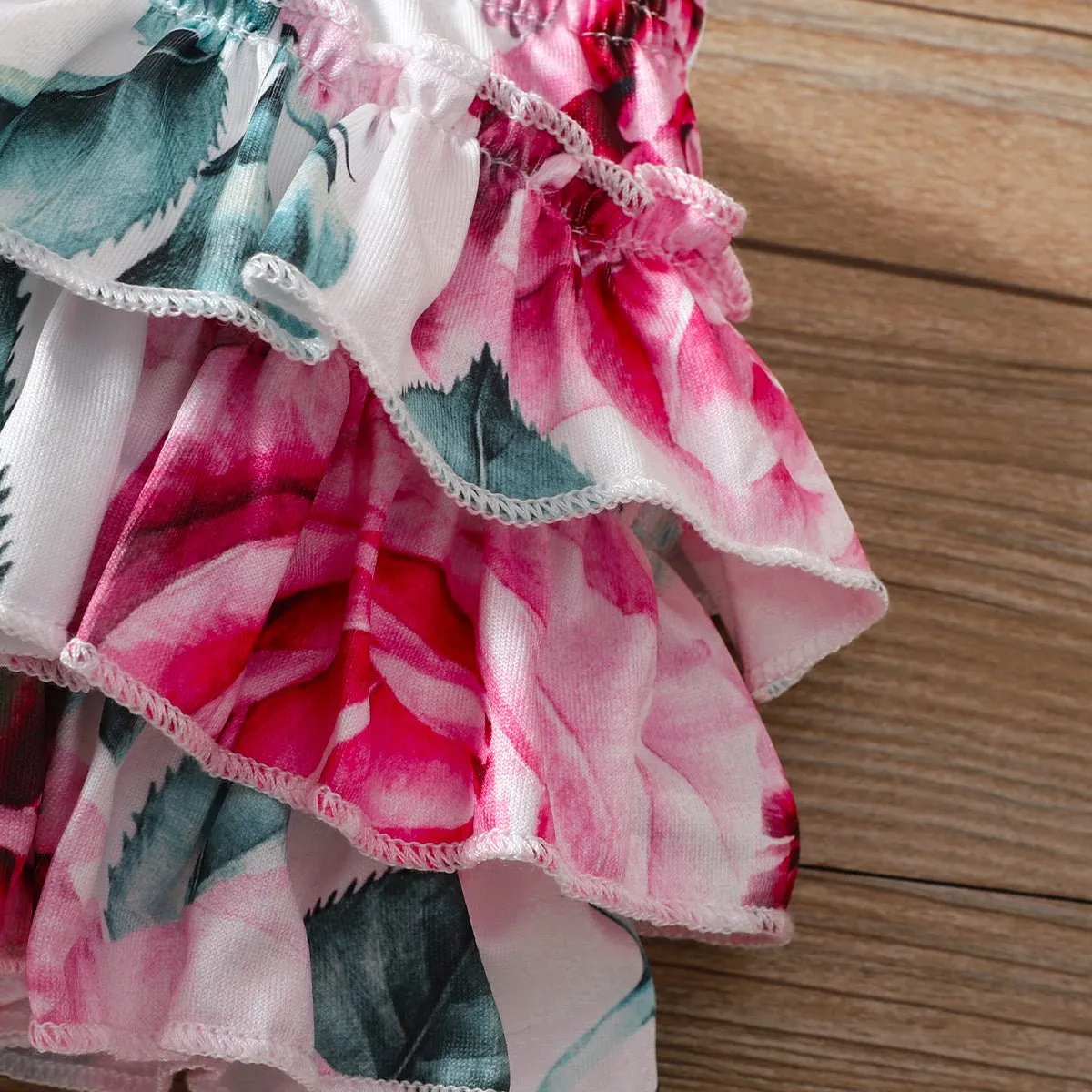 3pcs Baby Girl 95% Cotton Short-sleeve Letter Print Romper and Floral Print Layered Ruffle Trim Shorts & Headband Set