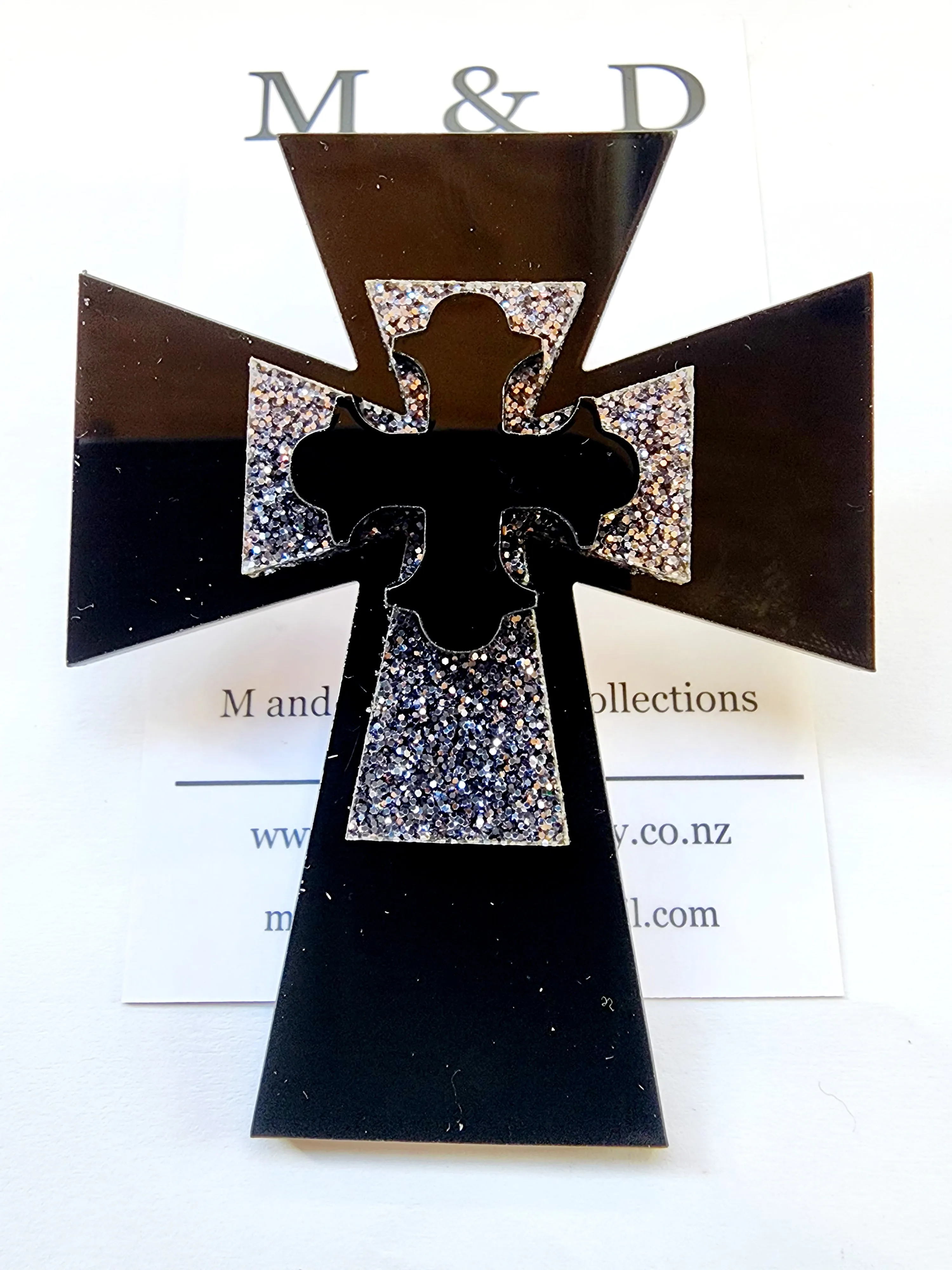 Brooch Angel Cross Style 4