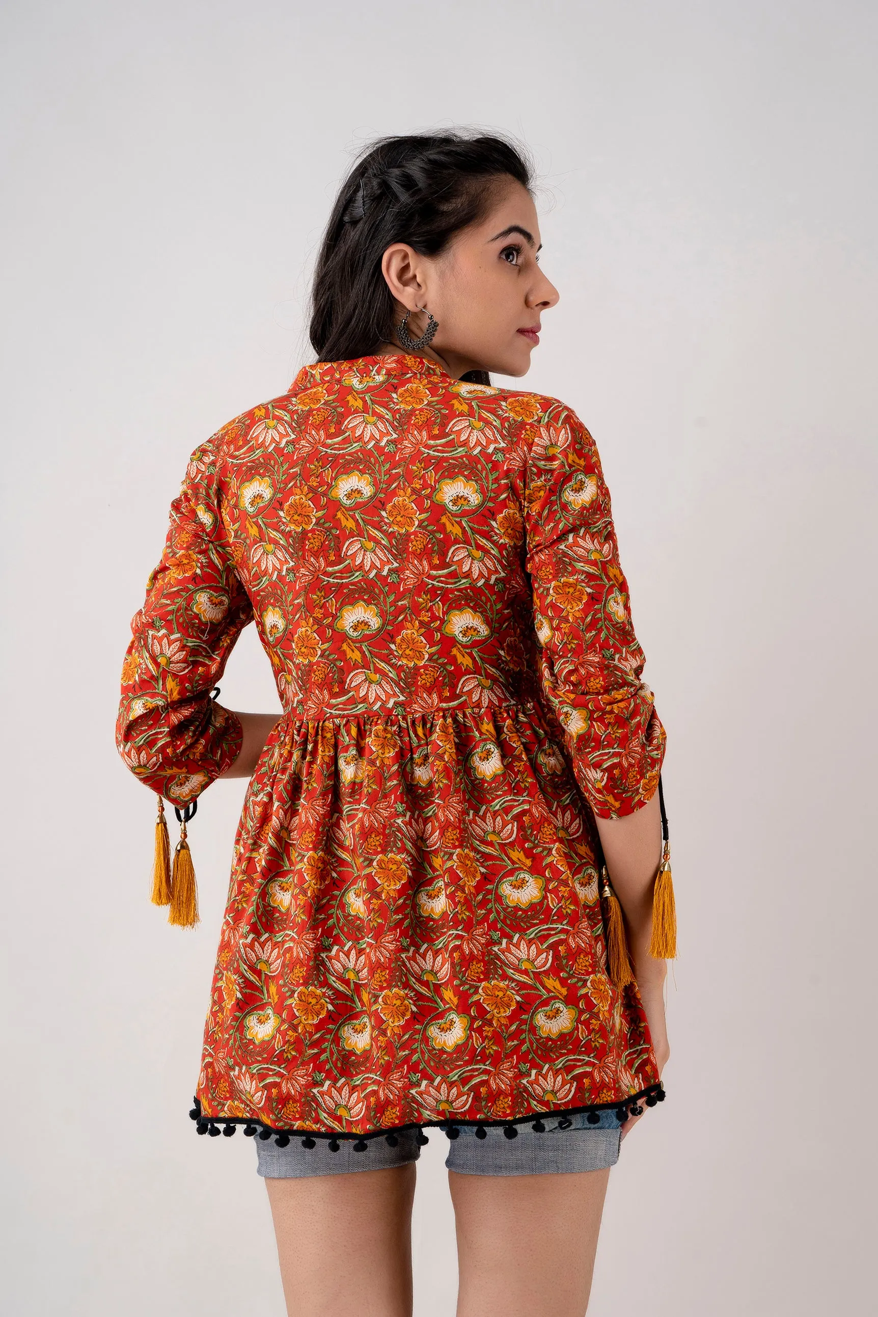 Jaipurite Red Floral Printed Tunic in Cotton