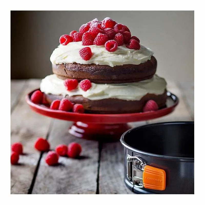 Le Creuset Springform Round Cake Tin