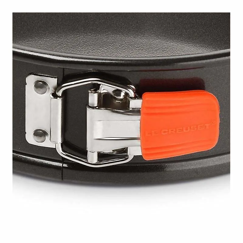 Le Creuset Springform Round Cake Tin