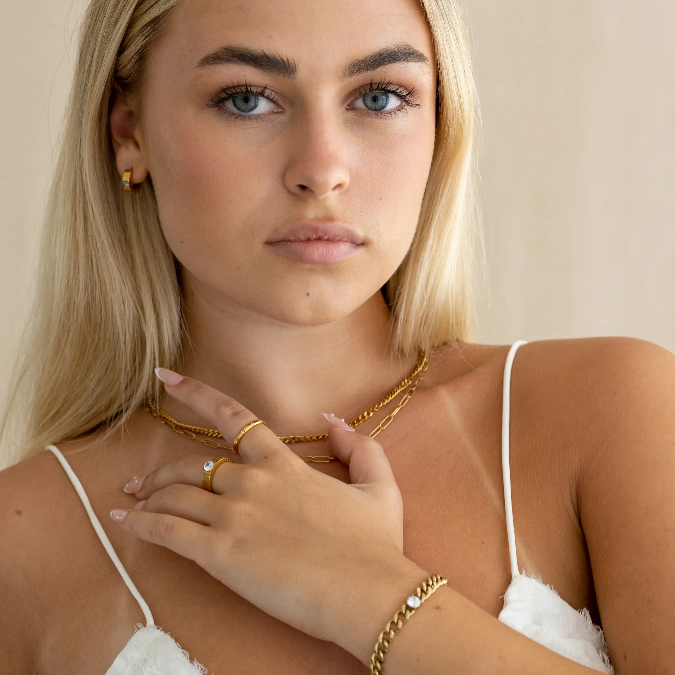 Perfect Pair Necklace - Gold