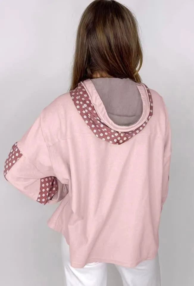 PINK STAR APPLIQUÉ HOODED PULLOVER