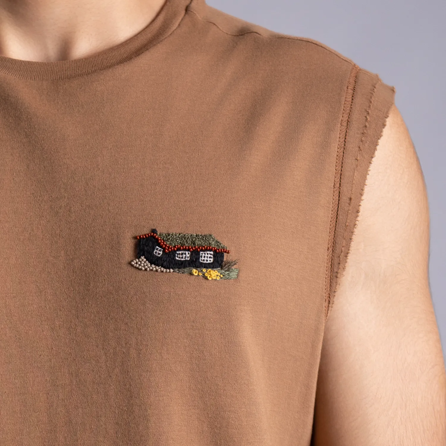 'The Ranch' Sleeveless T-shirt (Toffee)