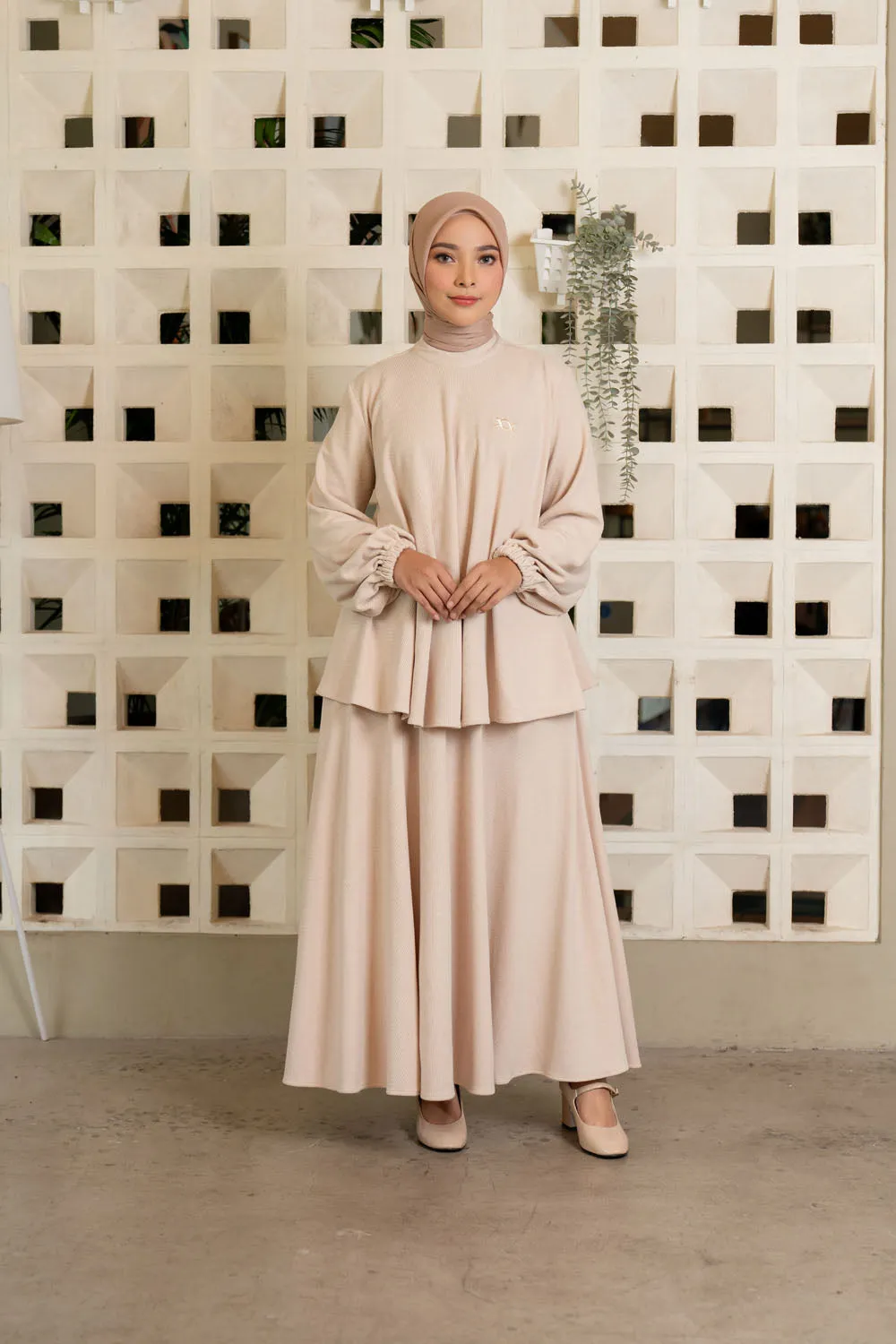 Tyra Blouse & Skirt Set Butter Cream