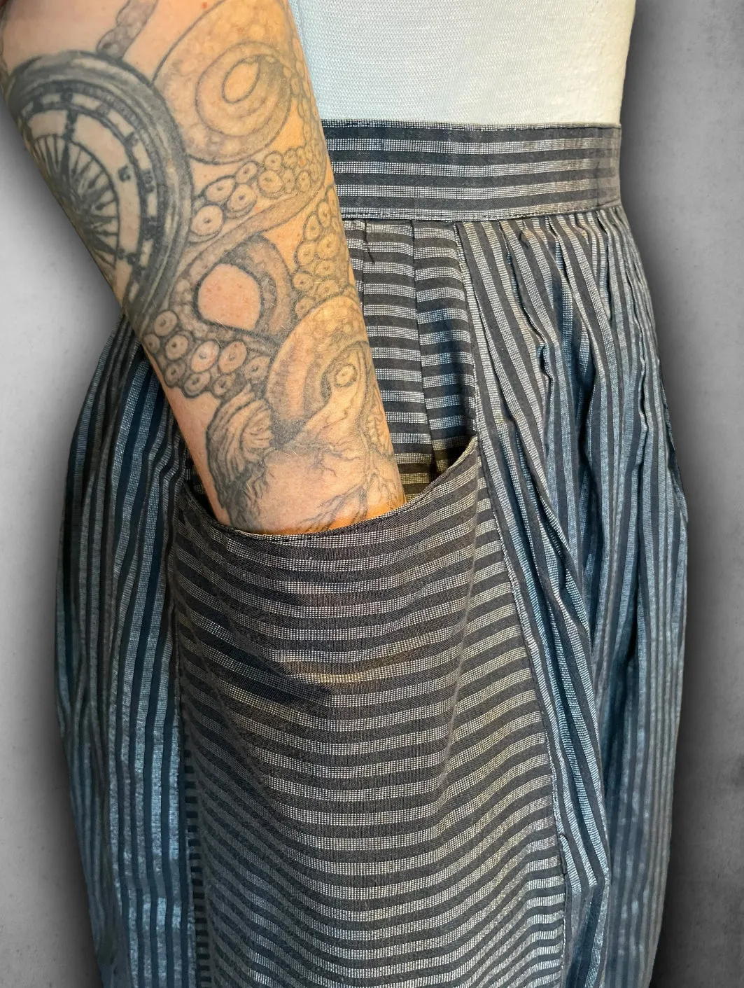 Vintage Grey & Black Stripe Pleated Bubble Skirt with Pockets