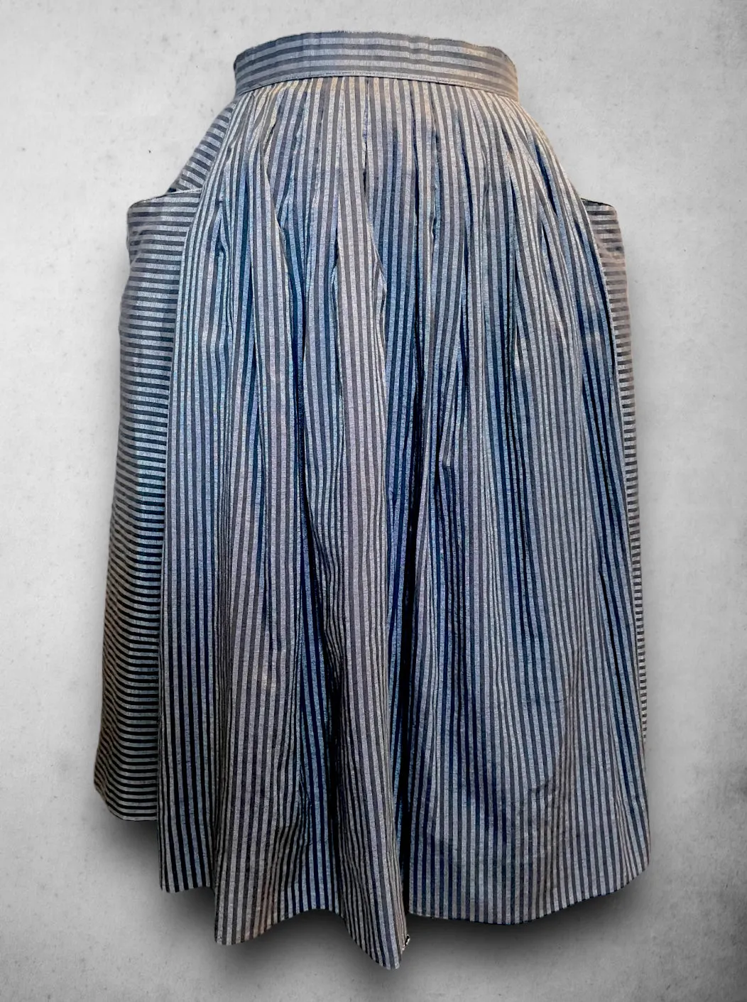 Vintage Grey & Black Stripe Pleated Bubble Skirt with Pockets