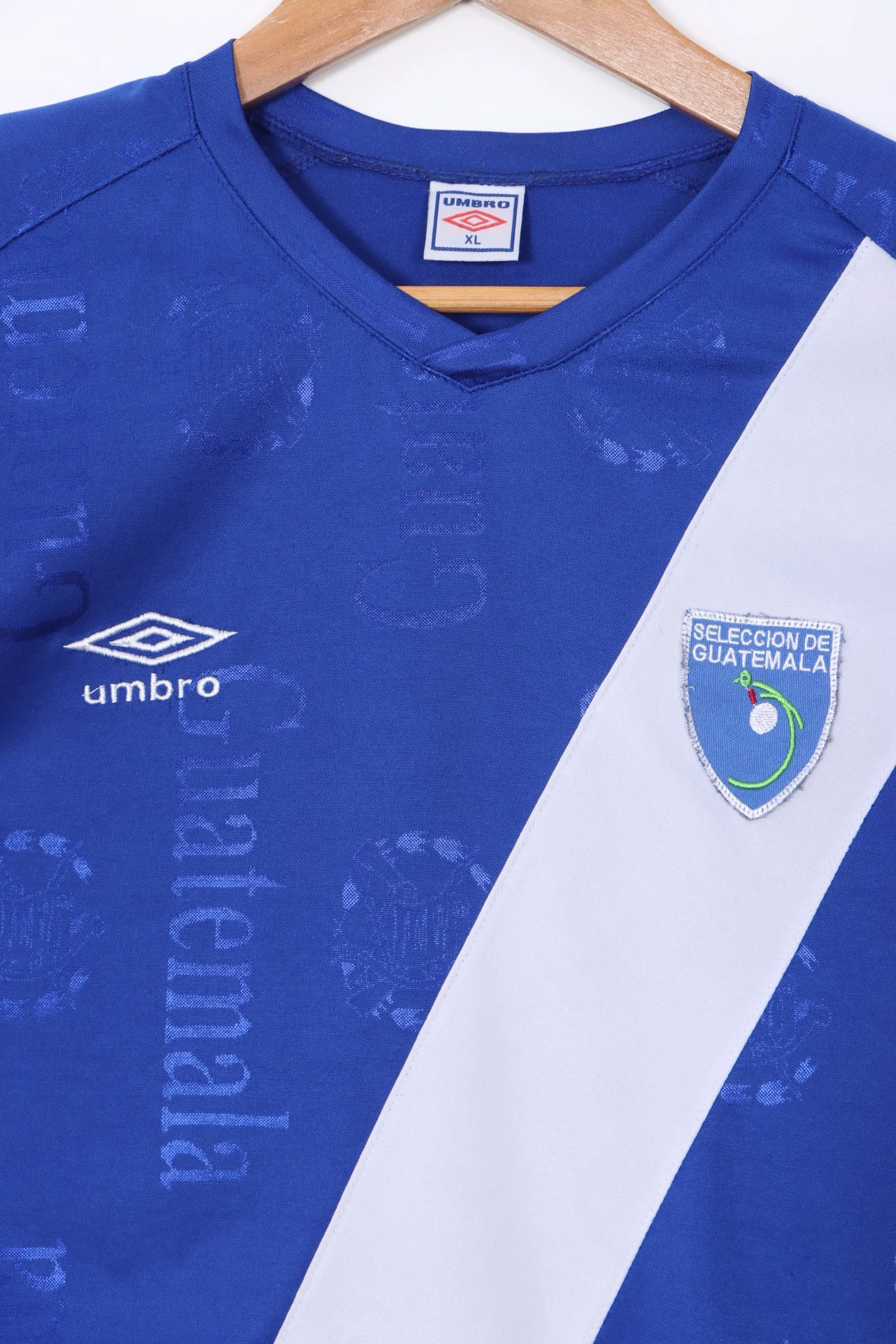 Vintage Guatemala 1980s UMBRO Soccer Jersey (XL)