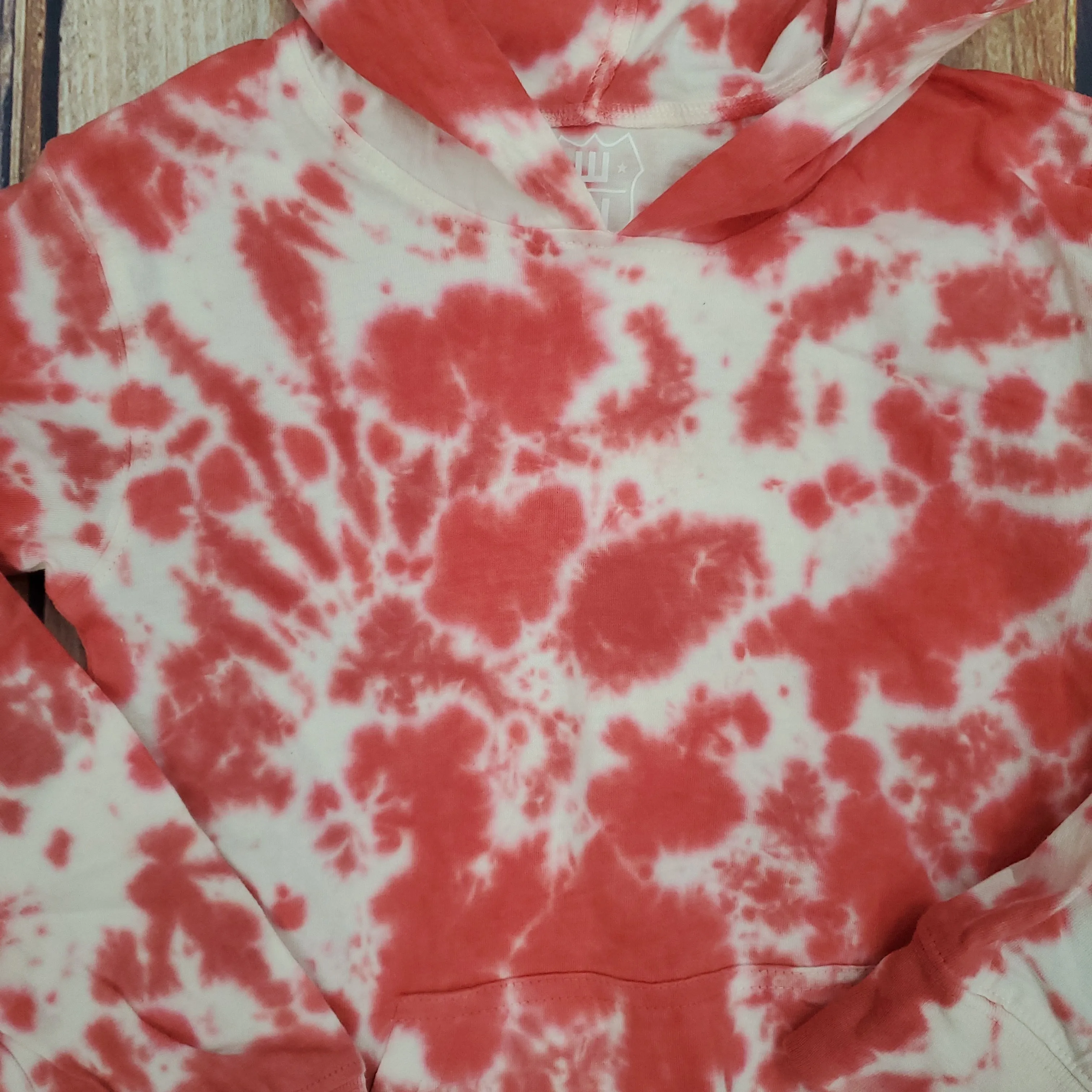 WES AND WILLY TIE DYE HOODED PULLOVER