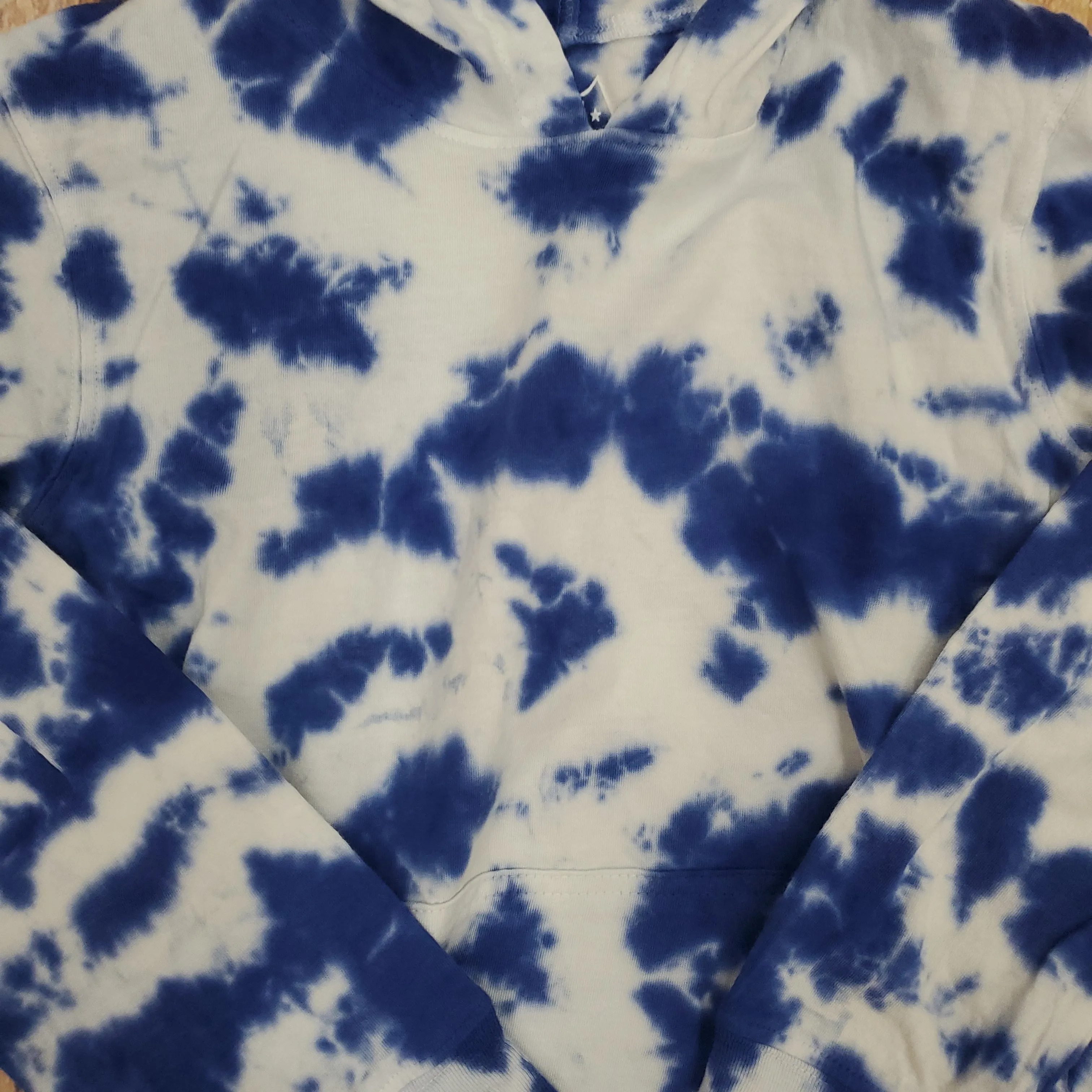 WES AND WILLY TIE DYE HOODED PULLOVER